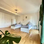 Apartmán Geraeumige Altbauwohnung Mit 4 Schlafzimmern Kruft
