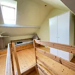 Geraeumige Altbauwohnung Mit 4 Schlafzimmern Apartmán *