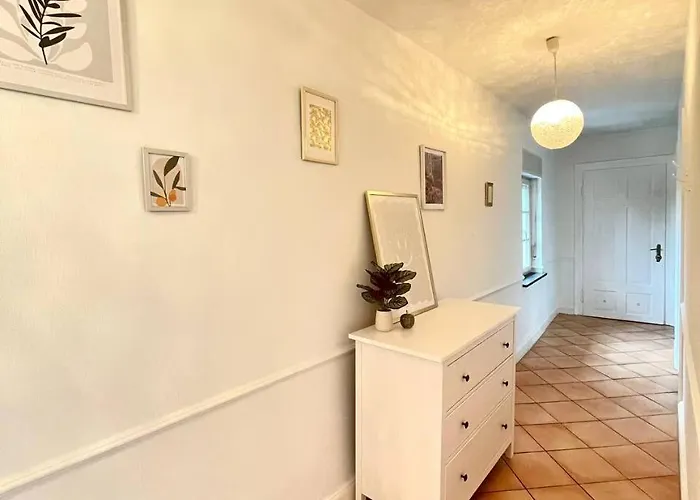 Geraeumige Altbauwohnung Mit 4 Schlafzimmern * Kruft