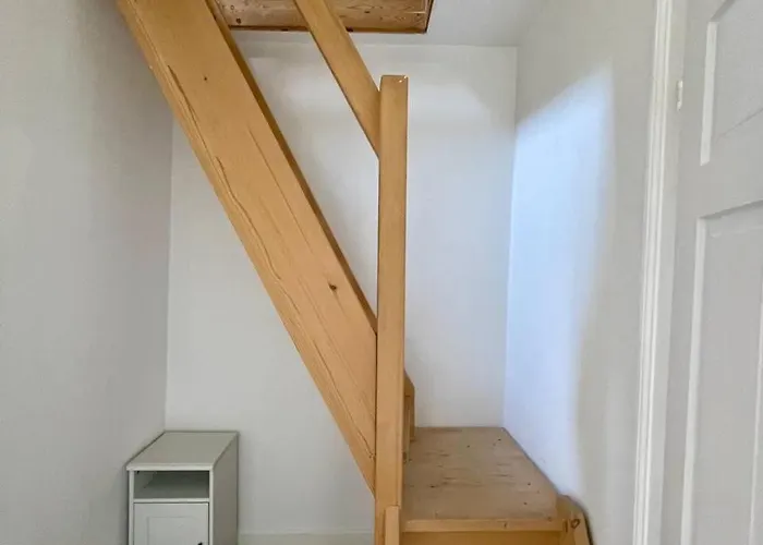 Geraeumige Altbauwohnung Mit 4 Schlafzimmern * Kruft