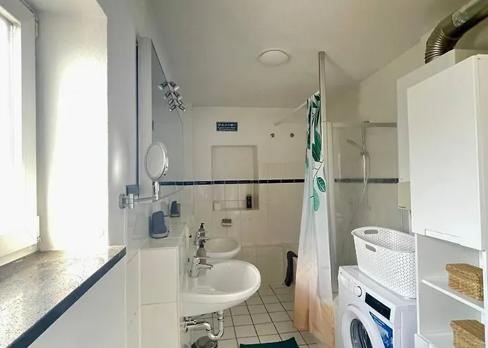 Apartament Geraeumige Altbauwohnung Mit 4 Schlafzimmern Kruft