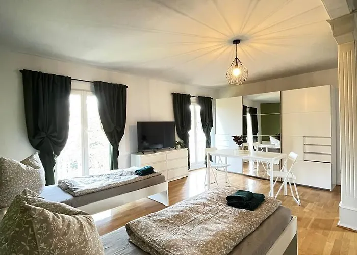 Apartament Geraeumige Altbauwohnung Mit 4 Schlafzimmern Kruft